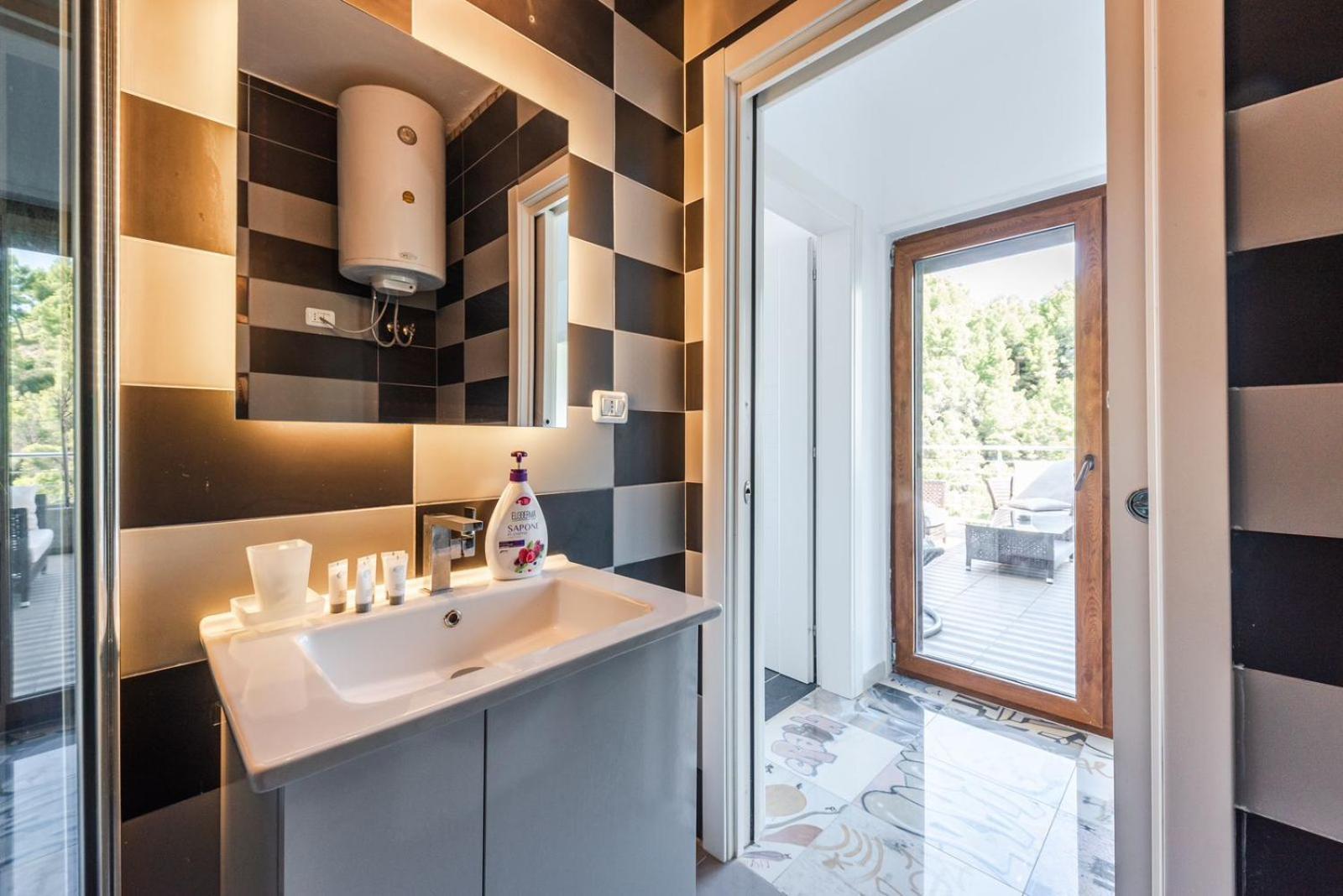 Heaven Hideout 2 Bedroom Apartment Durres